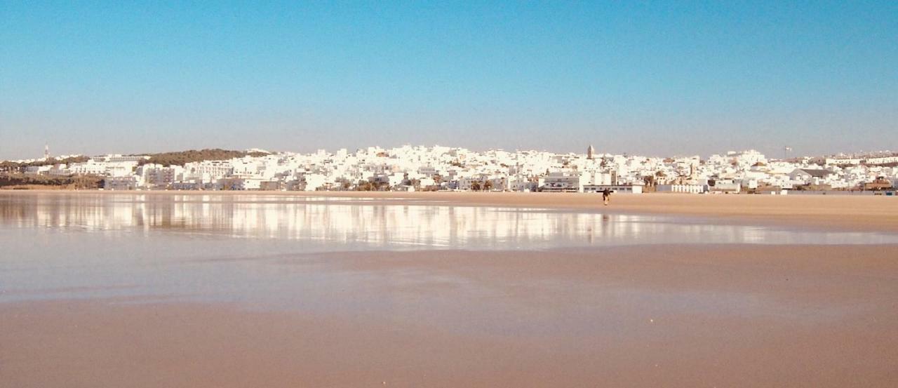Apartamento Conil Centro Conil De La Frontera Luaran gambar